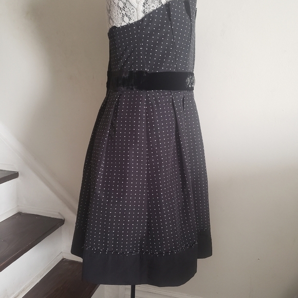 HP. BCBG MAXAZRIA Dress - Picture 5 of 12